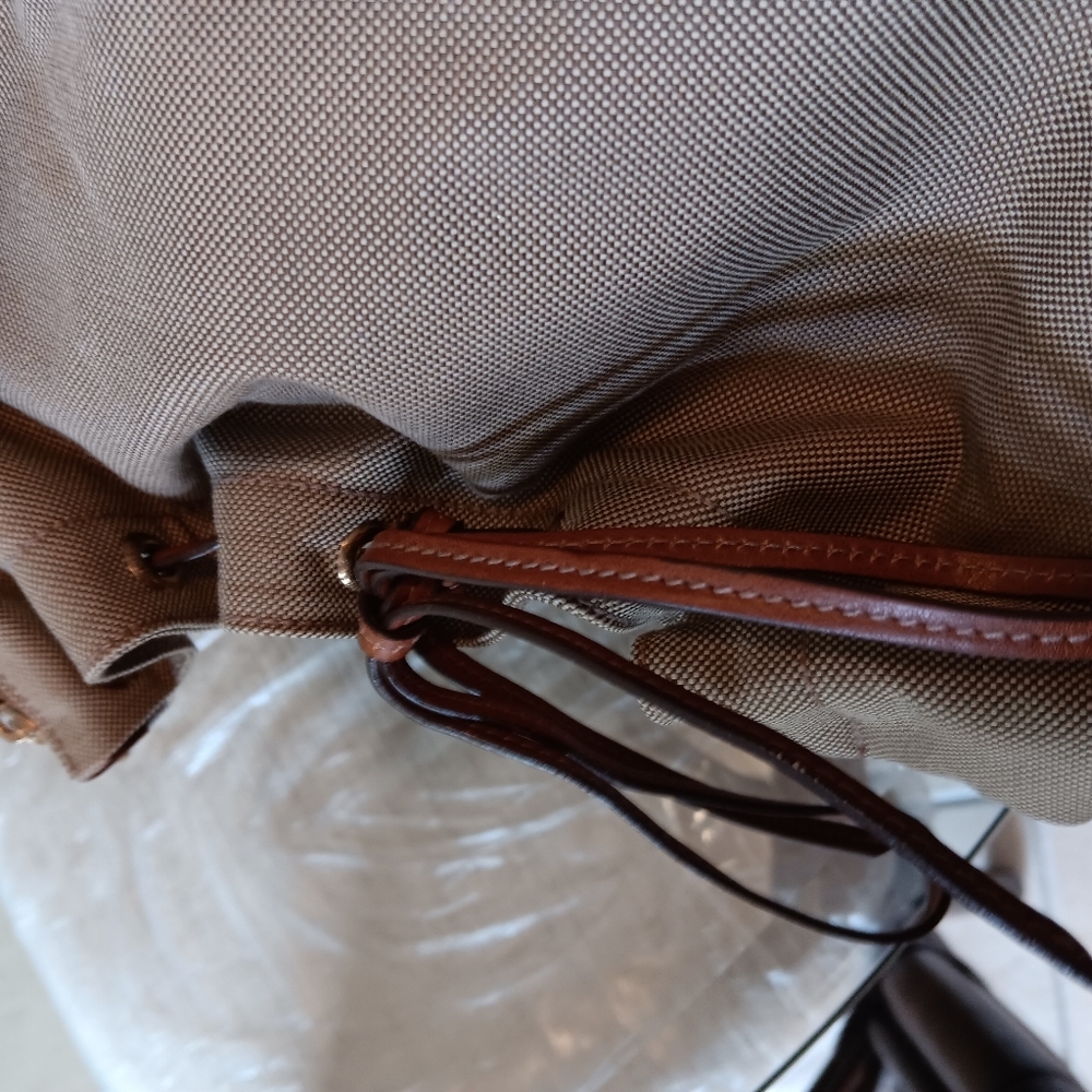LI Bisonte Handbag - Picture 4 of 11